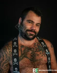 transgender (FTM) escort Berlin Luk